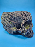 Load image into Gallery viewer, 5 Inch Bark Skull Pot Holder Painted
